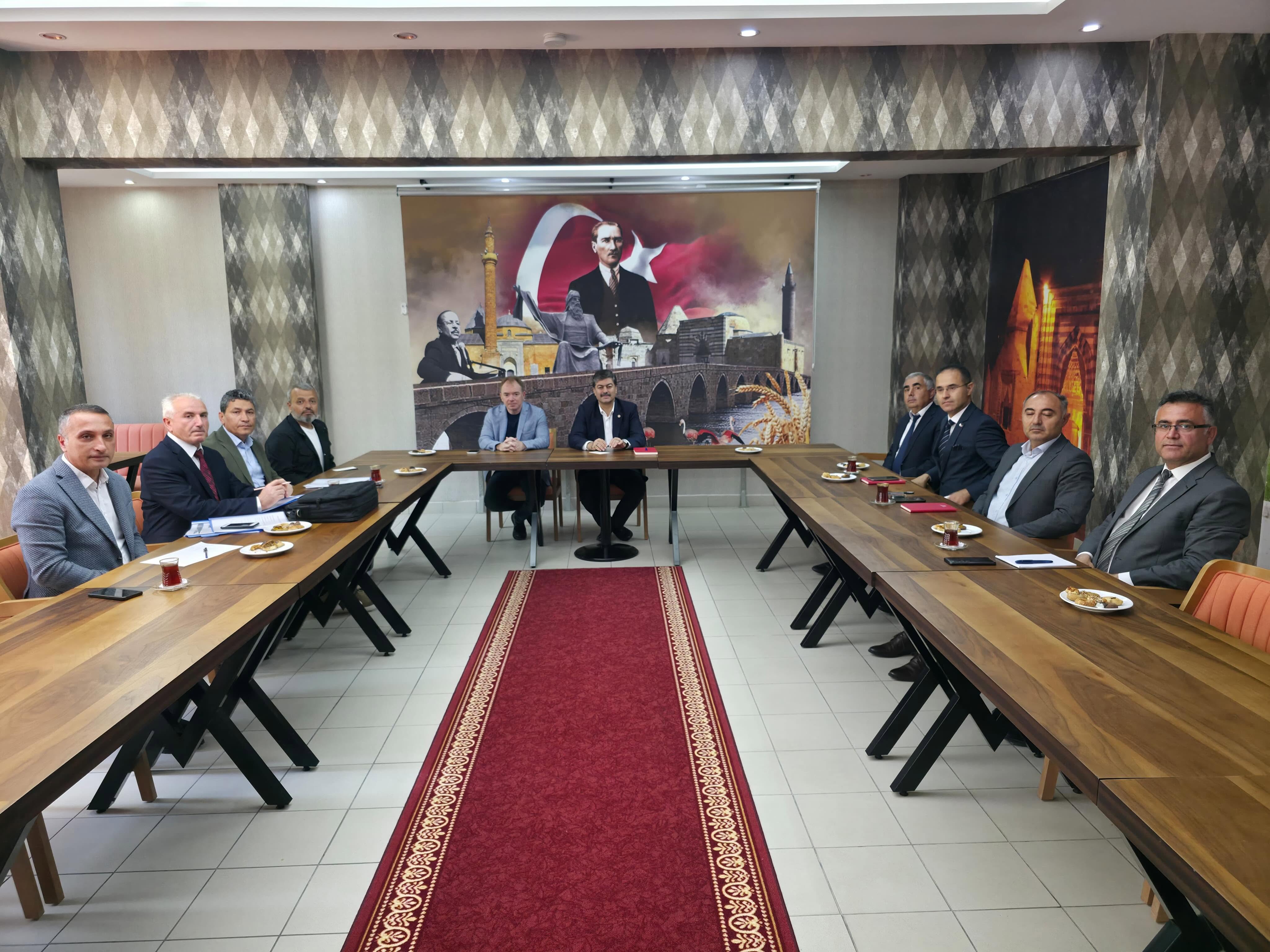 Necmettin Erkan Eğitim Zirvesine Başkanlık Etti: Kırşehir’in Eğitim Hedefleri Masaya Yatırıldı