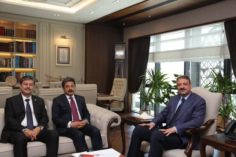 Necmettin Erkan ve Vali Demiryürek’ten Vakıflar Genel Müdürlüğü’ne Ziyaret