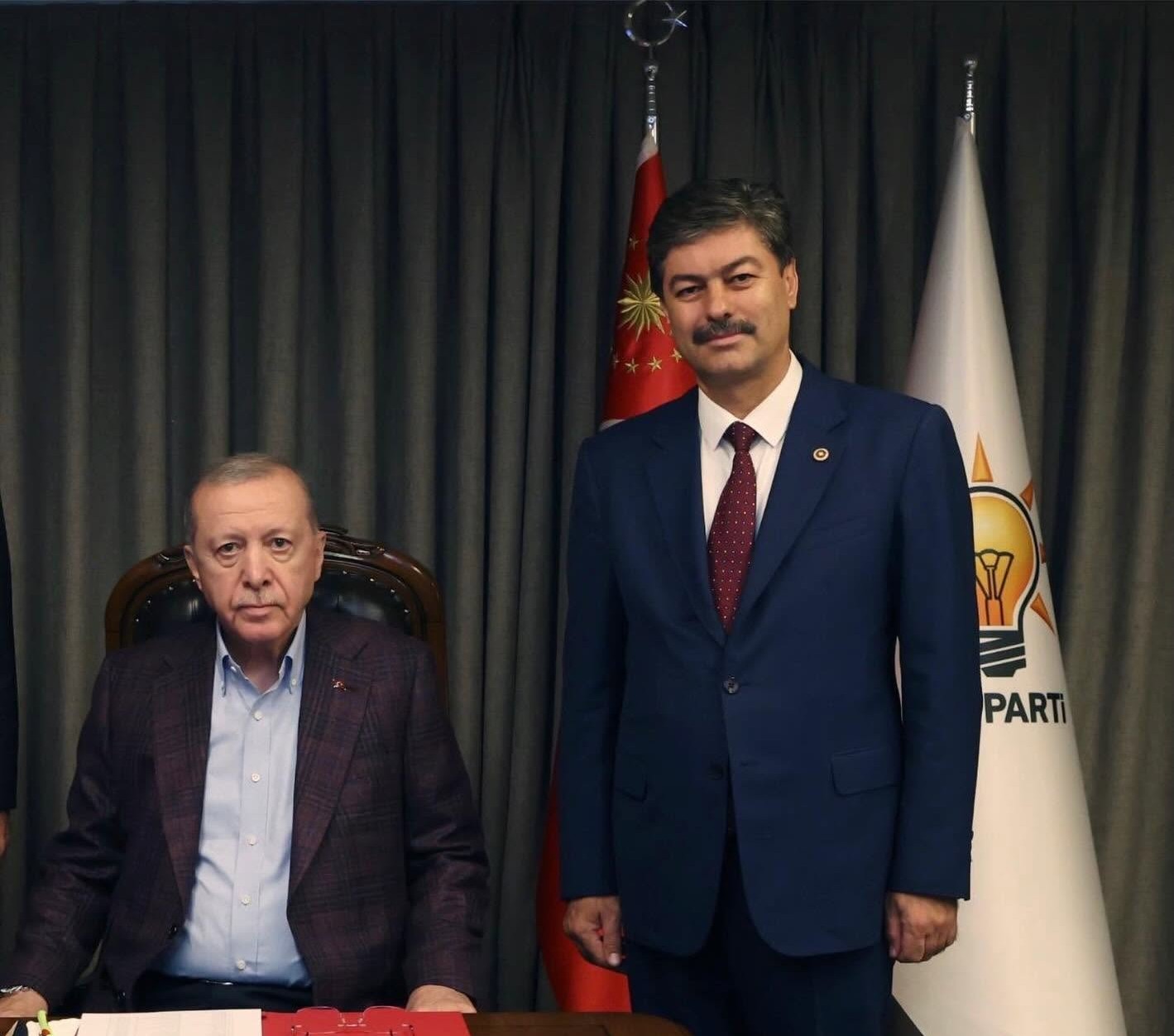 Sapanca’da Kırşehir Zirvesi: Necmettin Erkan Kırşehir’in Projelerini Cumhurbaşkanı Erdoğan’a Sundu!