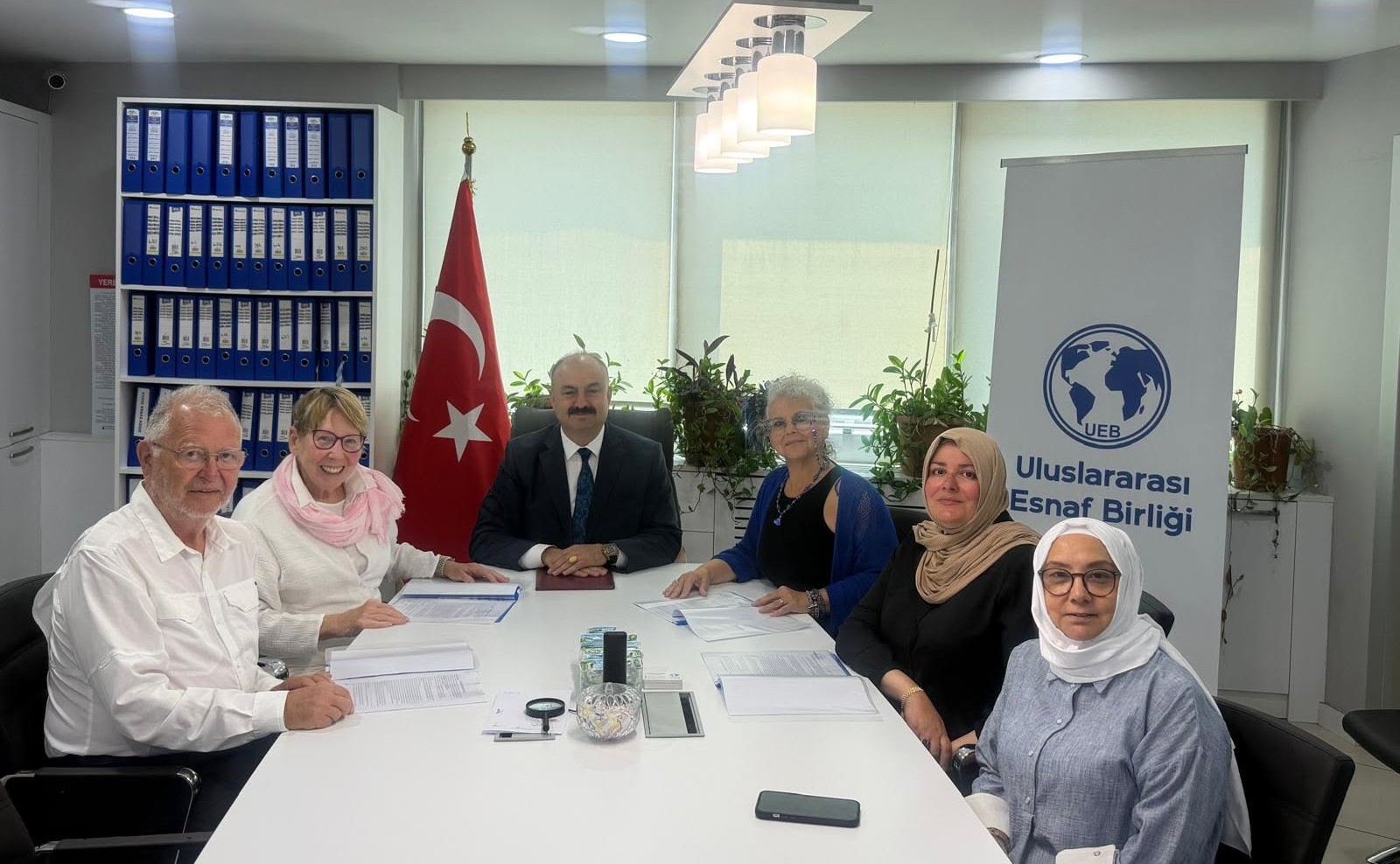 Uluslararası Esnaf Birliği’nden Amerika Çıkarması: ABD’li Heyetle Önemli Buluşma!