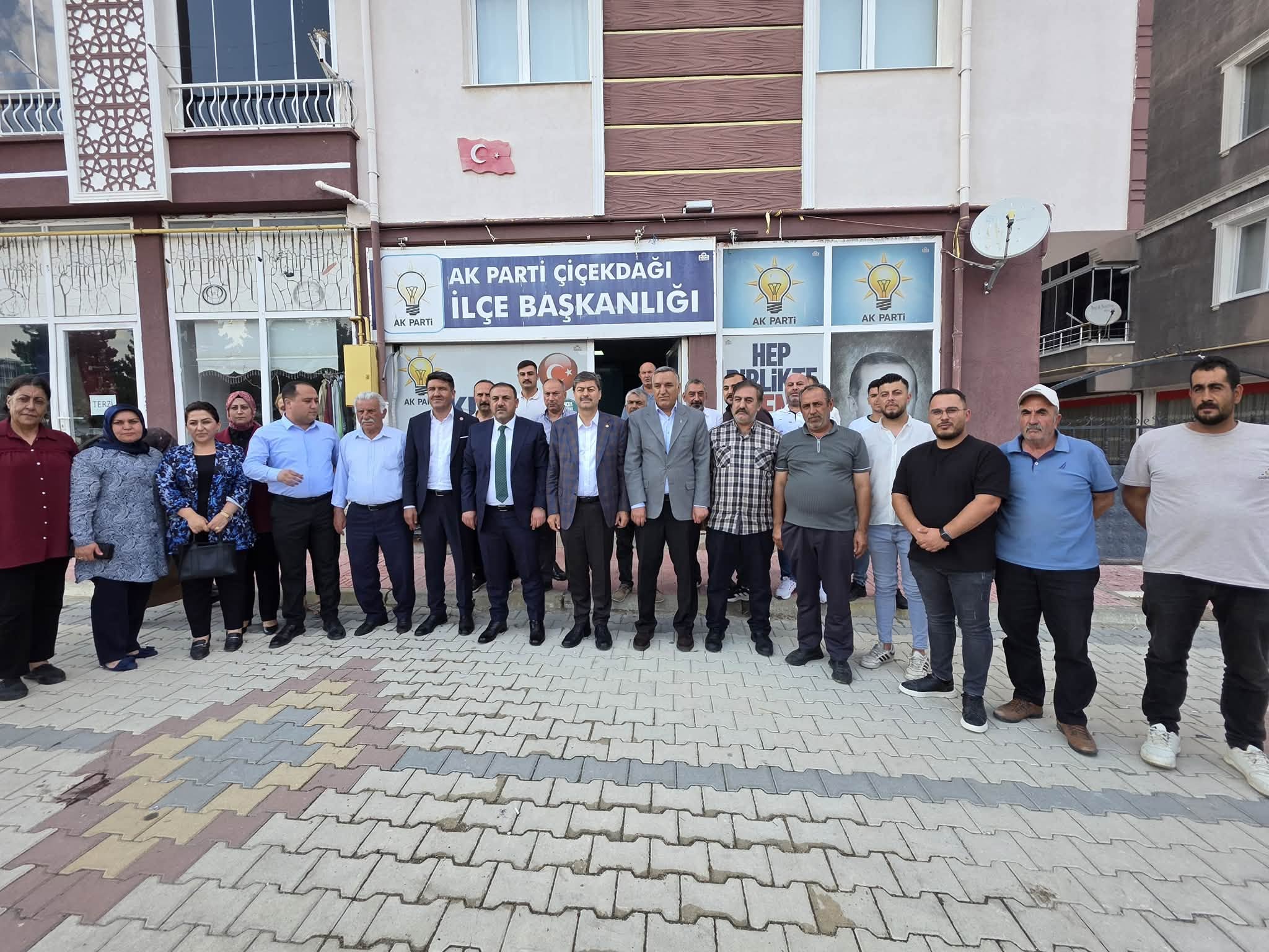 Necmettin Erkan Çiçekdağı’nda Tam Kadro Sahaya İndi: Dev İstişare Zirvesi!
