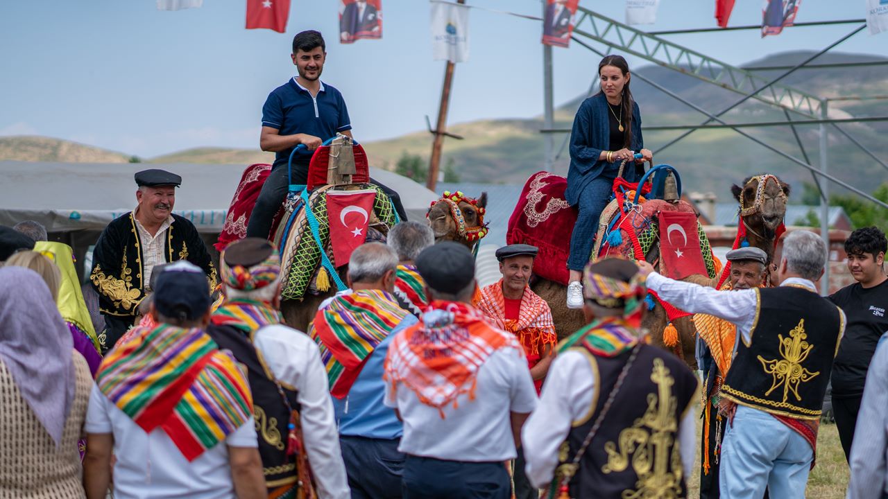 Beydağları’nda Yörük Kültürü Renkli Görüntülerle Yaşatıldı