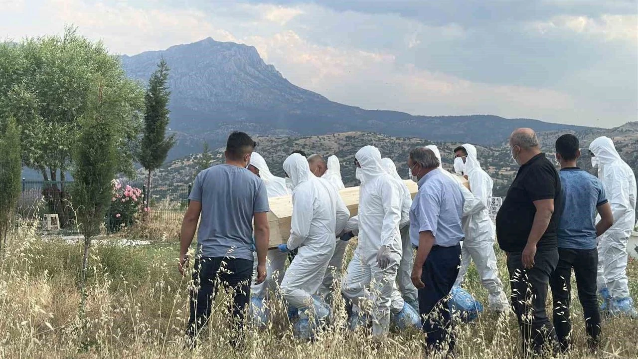 Kırşehir’de Bağ, Bahçe ve Tarla Sahiplerine Kene Uyarısı