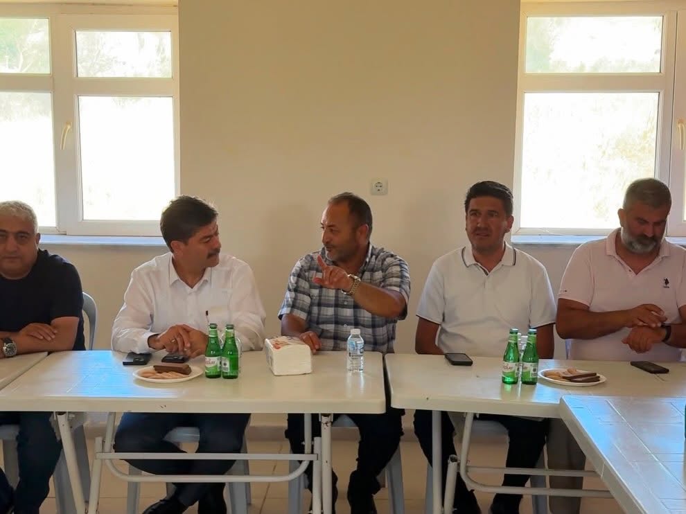 Kaman'da Bir Durak Daha! Necmettin Erkan Yeniyapan'da Hemşehrileriyle Buluştu