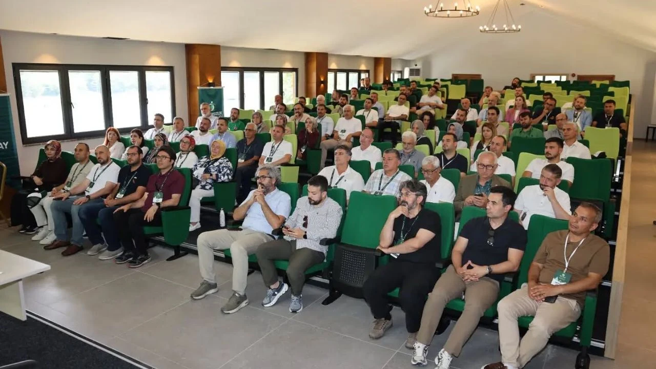 Kırşehir Teşkilatı Düzce’de Kampta: Yeni Dönem Stratejileri Belirleniyor