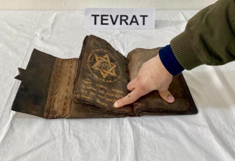 Kırşehir Akpınar'da Tarihi Eser Kaçakçılığına Geçit Yok: 2 Gözaltı