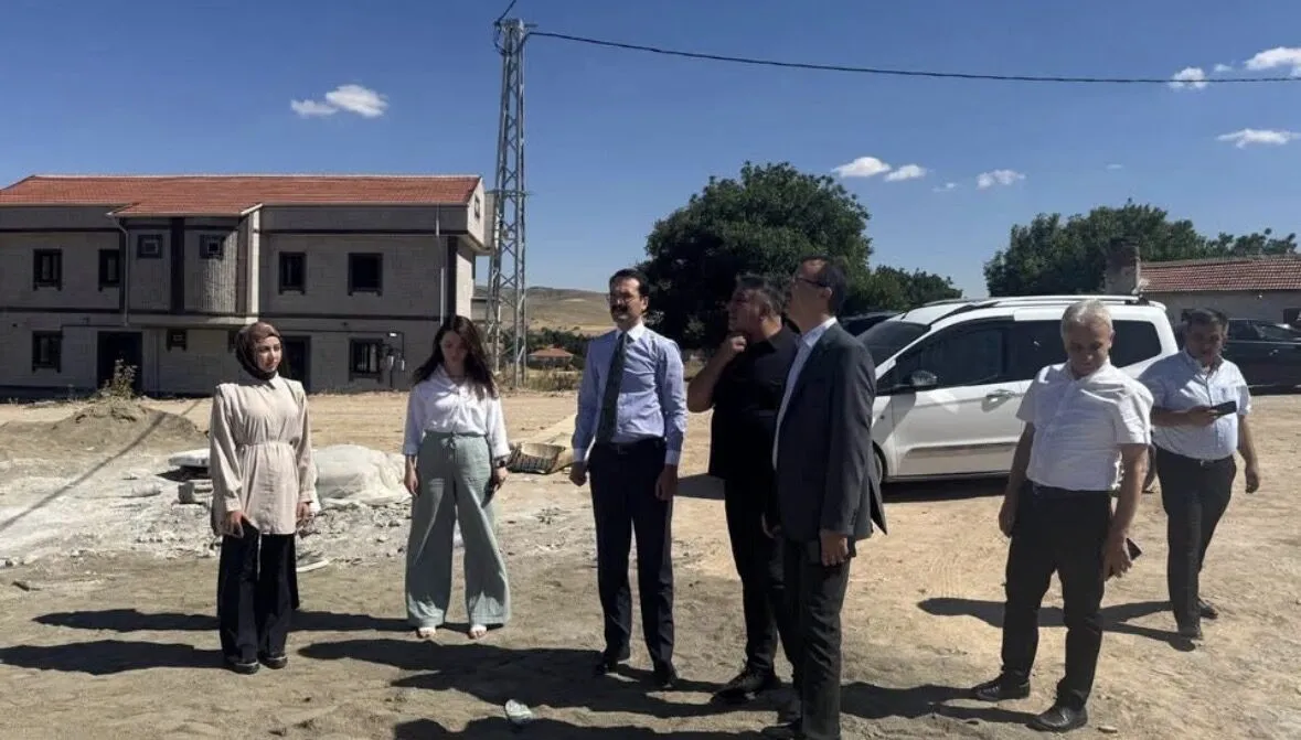 Akpınar’a Yeni 112 Acil Sağlık İstasyonu: İnşaat Çalışmaları Yerinde Denetlendi