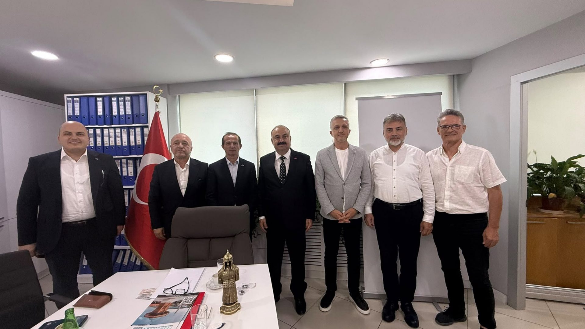 UEB Bosna Hersek Başkanı Yaşar Tufan ve Yönetimi Genel Merkezi Ziyaret Etti