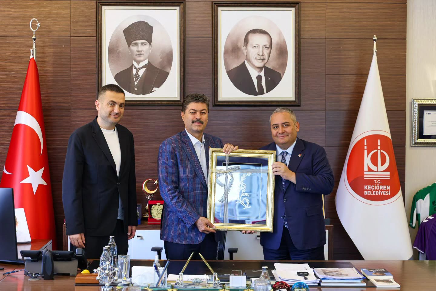 Necmettin Erkan'dan Keçiören'de Kritik Temas! Gündemde Kırşehirliler ve Ortak Projeler Vardı