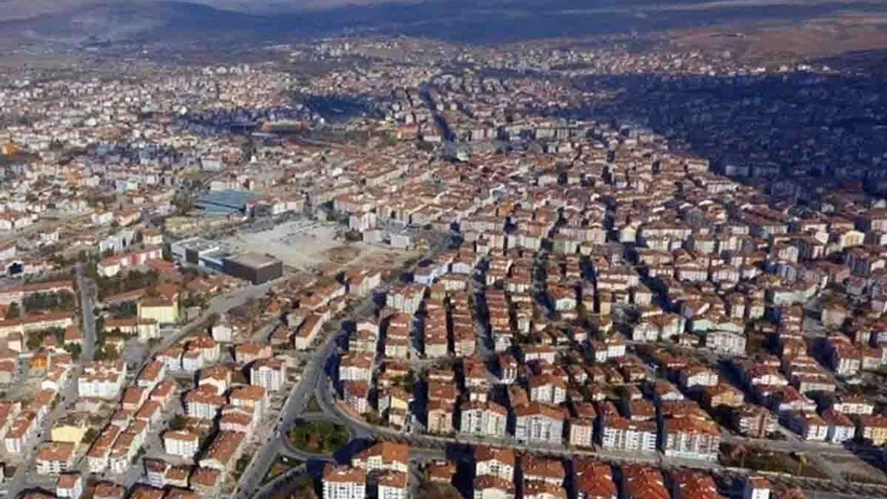 Kırşehir Sakinleşiyor: Gurbetçilerin Dönüş Yolculuğu Başladı