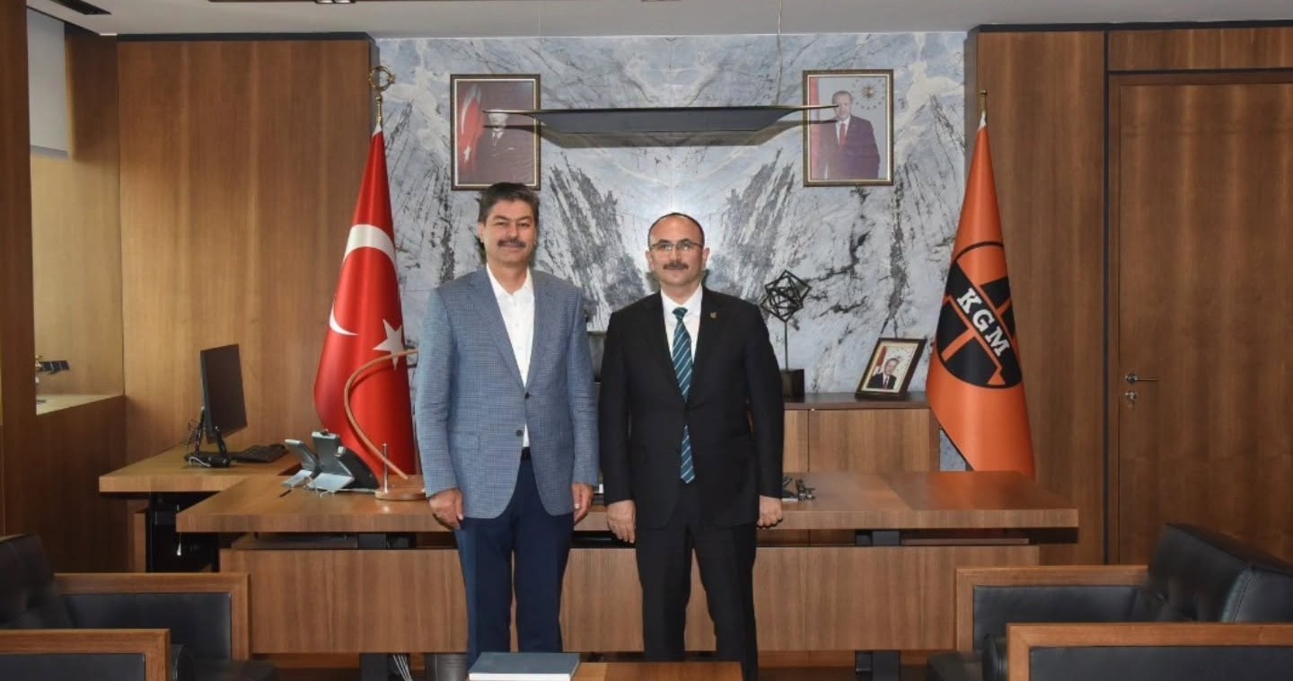 Kırşehir’in Ulaşım Haritası Yeniden Çiziliyor: Necmettin Erkan 11 Büyük Projeyi Masaya Yatırdı :