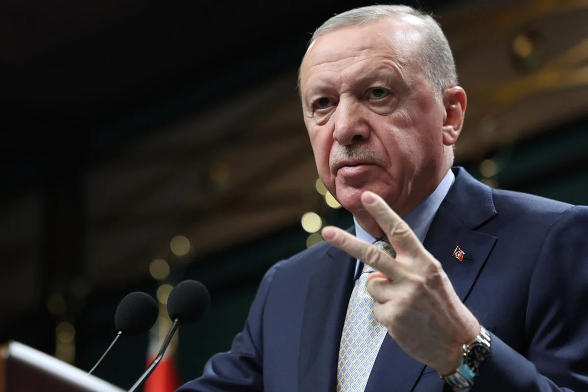 AK Parti Teşkilatlarına 9 Sayfalık Genelge: "Terörsüz Türkiye" Sürecinde 3 Kırmızı Çizgi!
