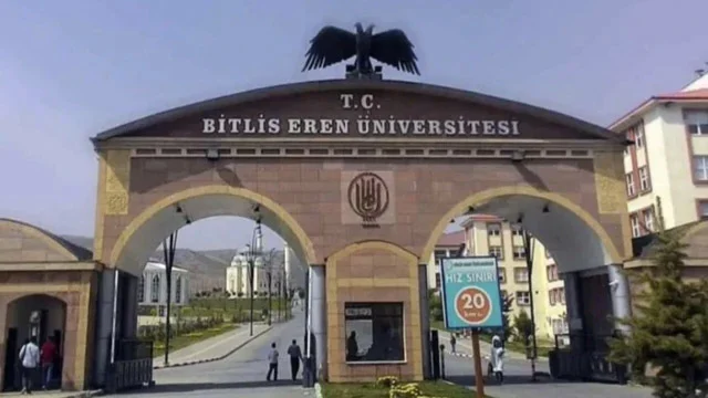 Binası Yok Ama Sıralamada Rekor Kıran Tıp Fakültesi: Bitlis Eren Üniversitesi İlk 10 Binle Öğrenci Aldı!