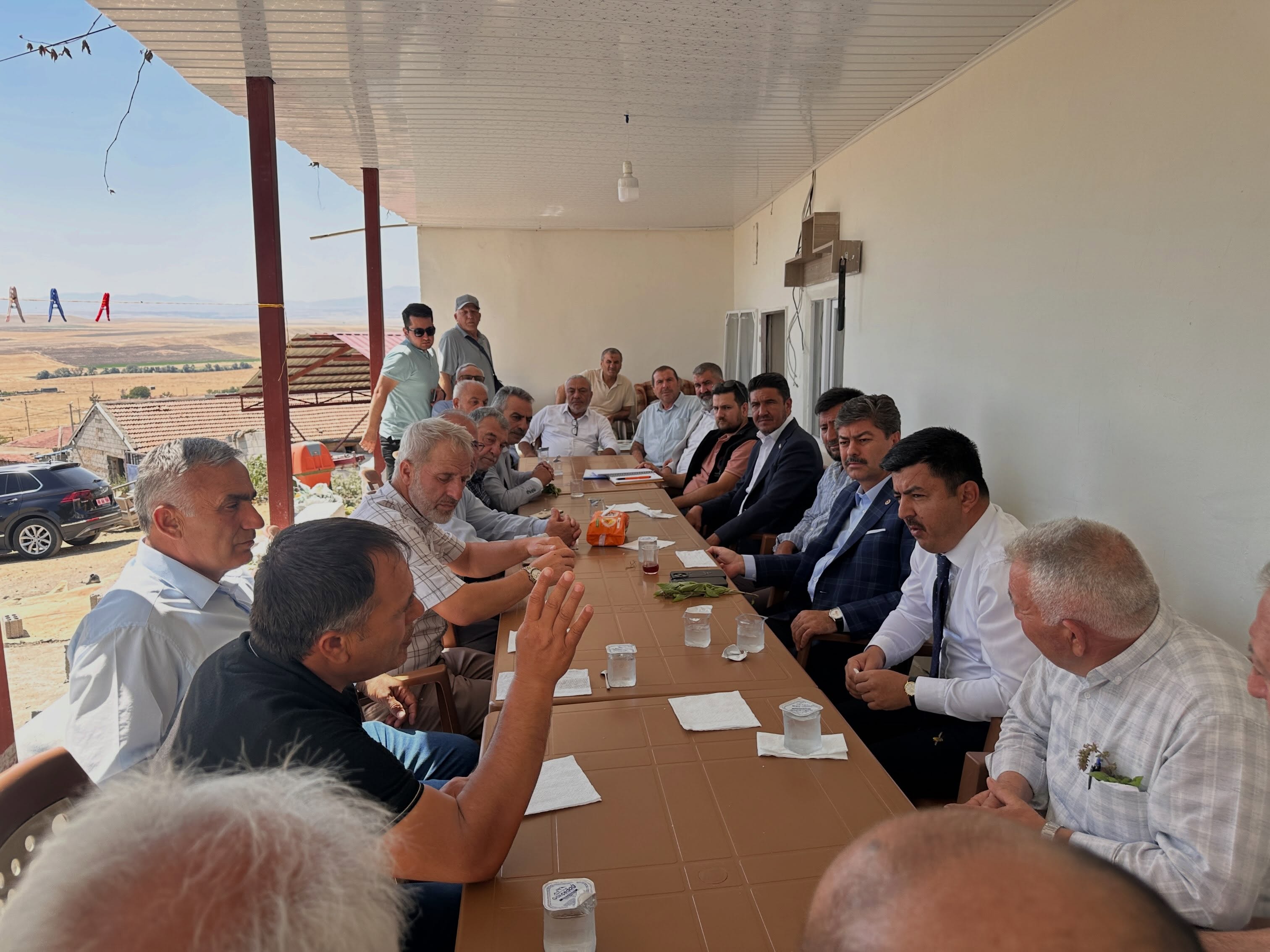 Kırşehir’in Köylerinde Necmettin Erkan Rüzgârı: Devletin Gücü, Milletin Sesi Aynı Sofrada