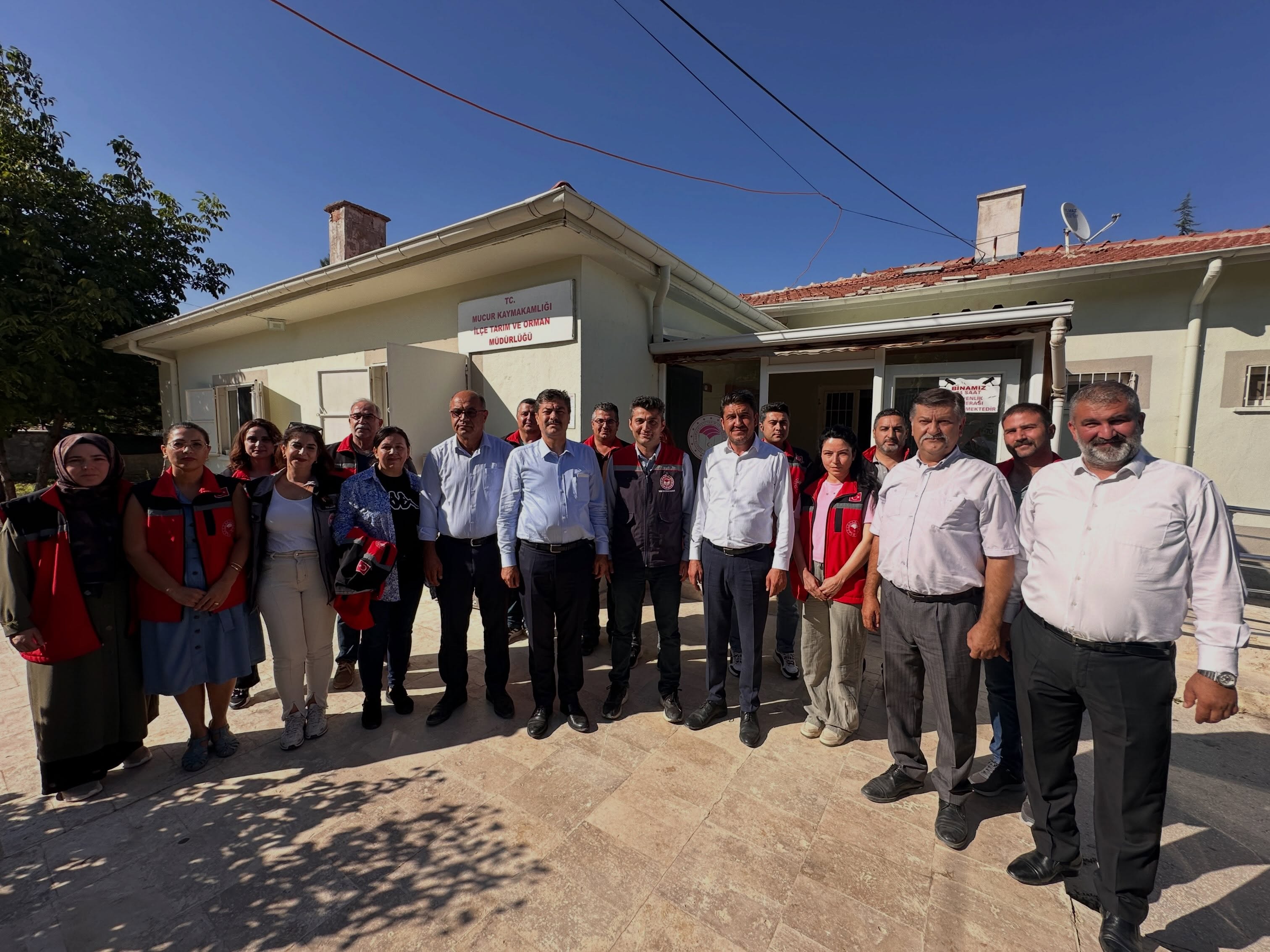MUCUR’UN BEREKETİNE ERKAN İMZASI: ÇİFTÇİNİN ALIN TERİ SAHİPSİZ DEĞİL