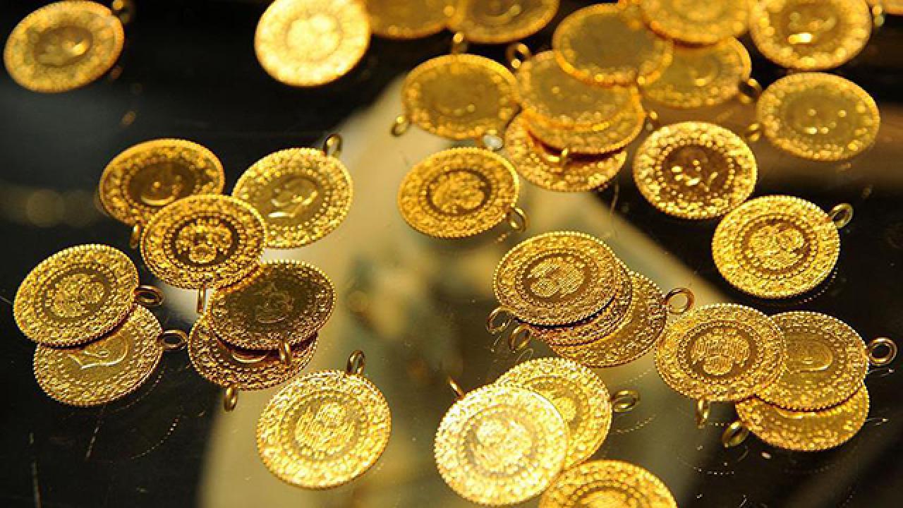 Yüksek Faiz ve Güçlü Dolara Rağmen Altın Yükseliyor: Piyasa 'Güven Bunalımını' Fiyatlıyor