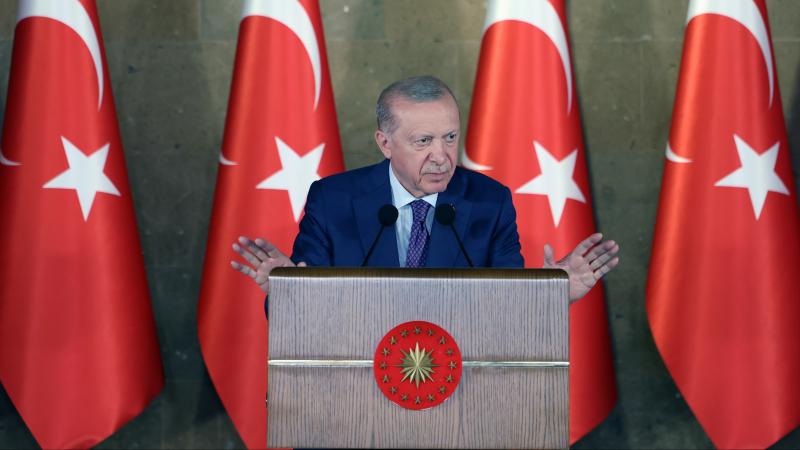 Erdoğan’dan Dış Politika ve Güvenlik Vurgusu: "Terörsüz Türkiye Süreci Güven Tazelemiştir"