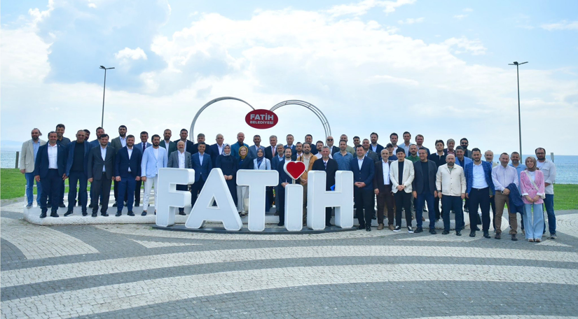 BİLAL ERDOĞAN’IN KATILIMIYLA İLETİŞİM PLATFORMU TOPLANTISI GERÇEKLEŞTİRİLDİ: YENİ İLETİŞİM DÖNEMİ MASAYA YATIRILDI