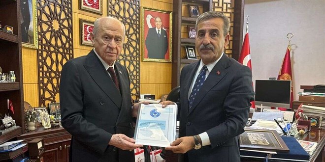 DEVLET BAHÇELİ’DEN TÜRKİYE KAMU-SEN GENEL BAŞKANI ÖNDER KAHVECİ’YE KABUL: KAMU ÇALIŞANLARININ SORUNLARI MASADA