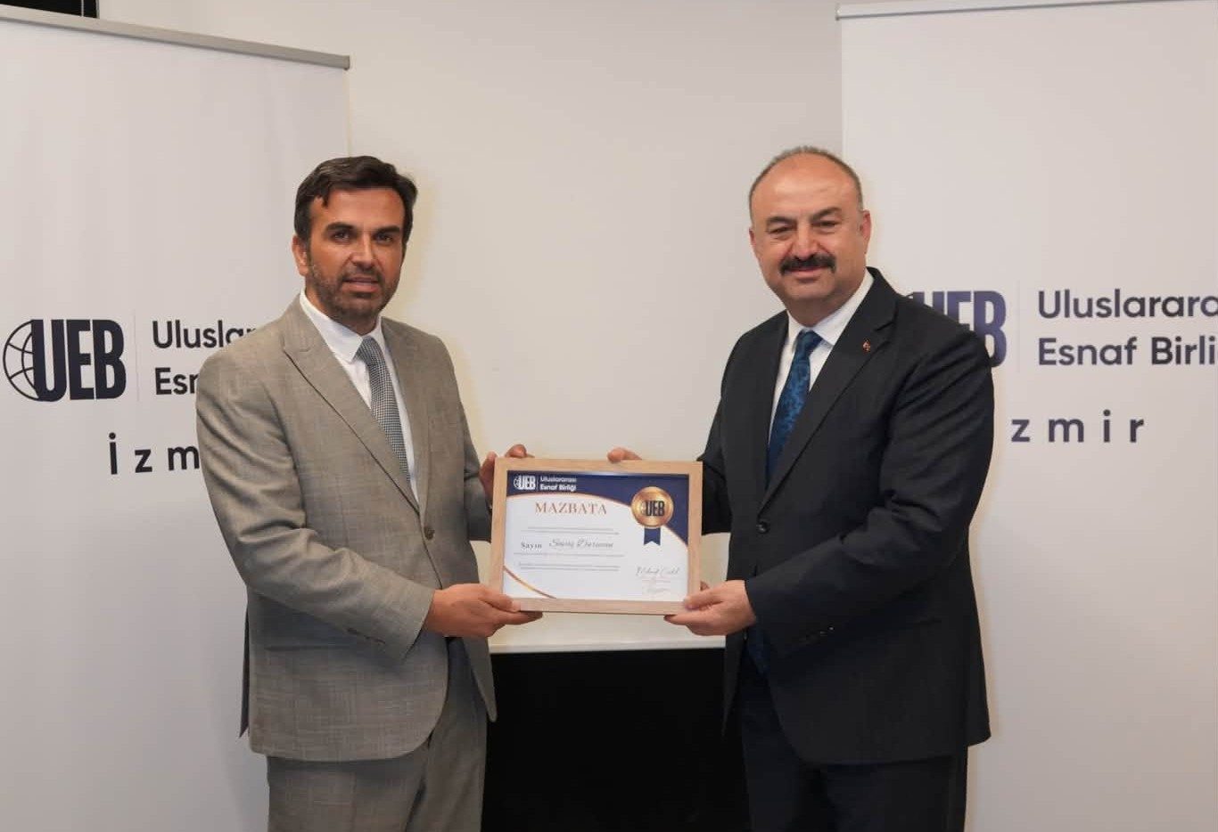 İzmir Esnafı İçin Dijitalleşme ve İhracat Dönemi: UEB İzmir Şubesi Göreve Başladı