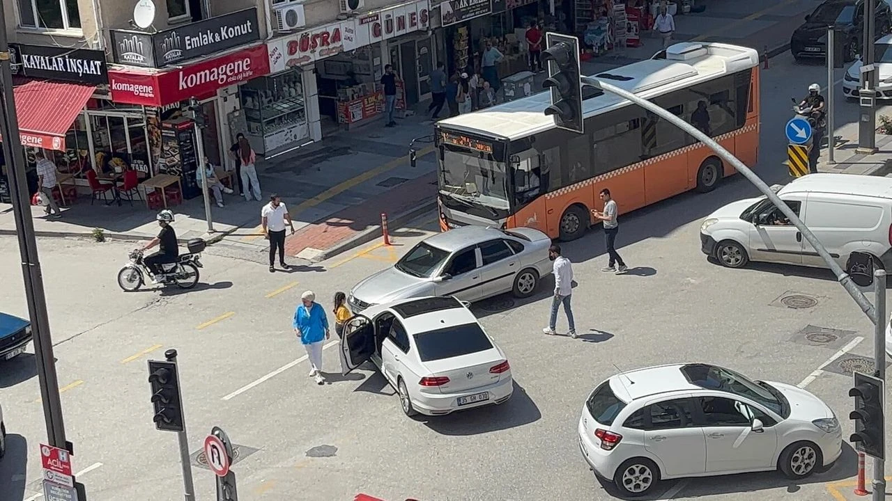 Hasar Takip Fırsatçılarına Kırmızı Kart: Alo 193 Resmen Faaliyete Başladı