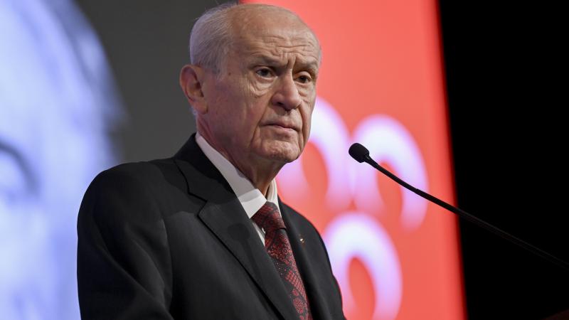 Bahçeli'den Kamuoyu Araştırmalarına Yasal Düzenleme Çağrısı: "Cezai Yaptırım Getirilmeli"