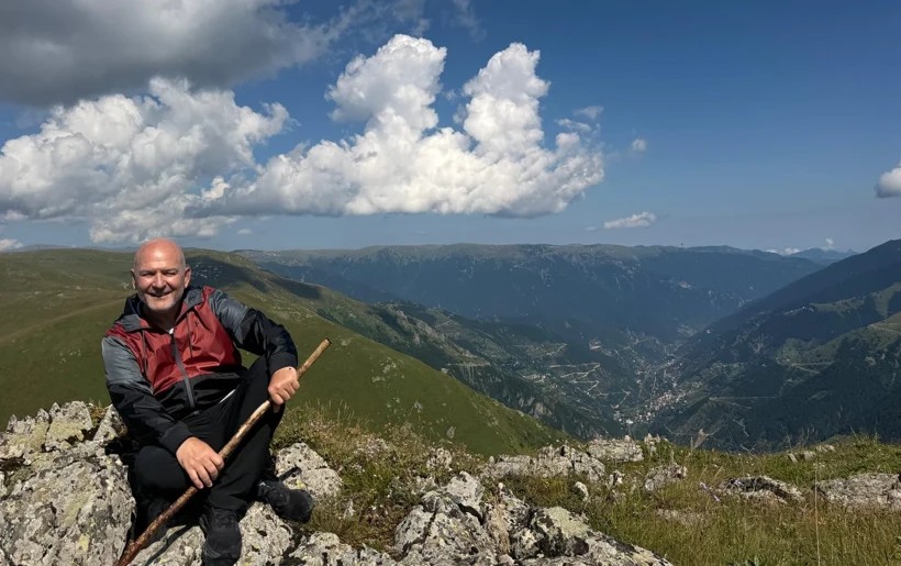 AK Parti’nin Saha Mesaisi Başlamadan Soylu Yaylalara Çıktı: Karadeniz Pozları Gündem Oldu