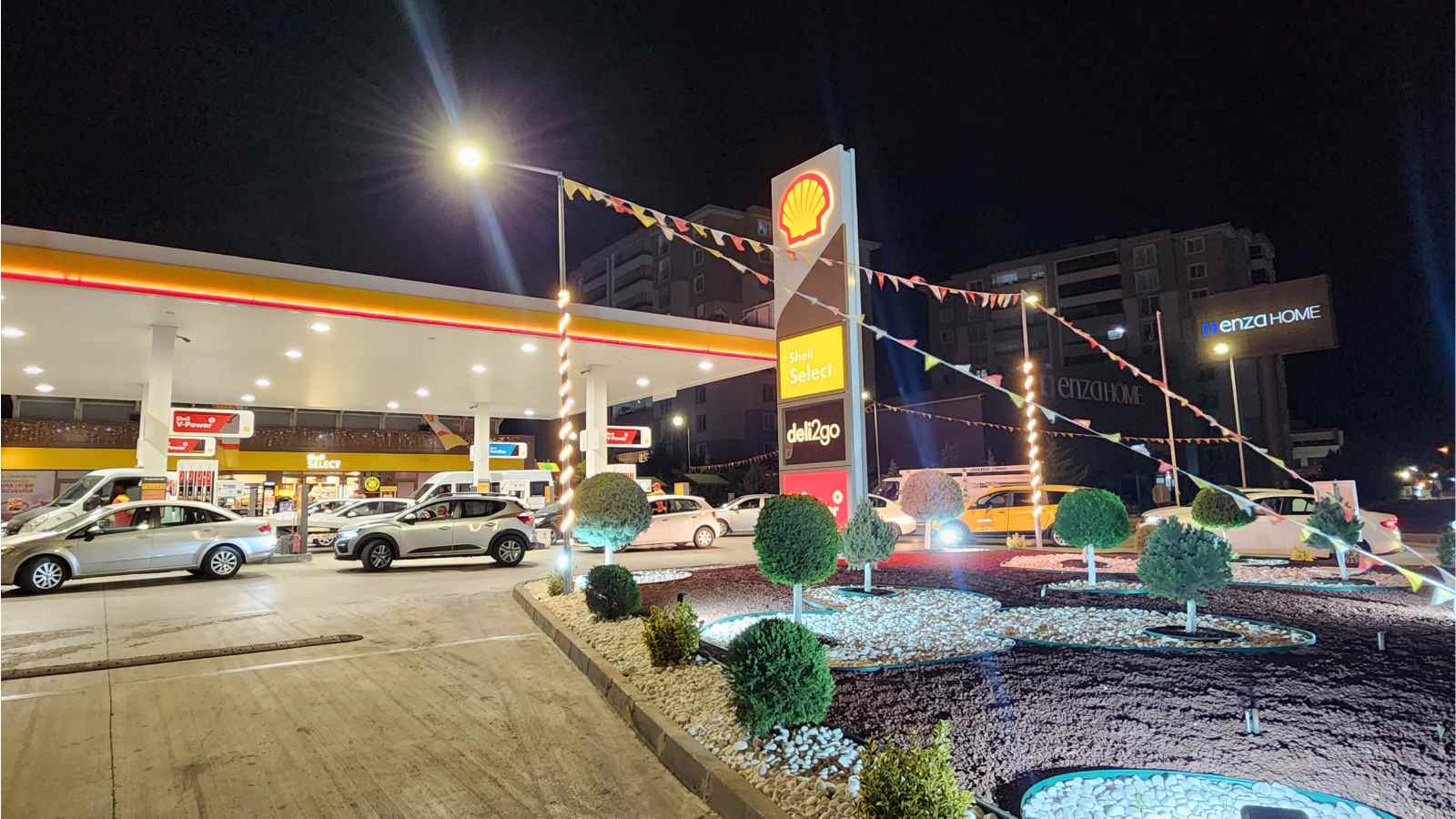 Kırşehir’de Gece Yarısı Öncesi Akaryakıt Yoğunluğu: İstasyonlarda Uzun Kuyruklar Oluştu