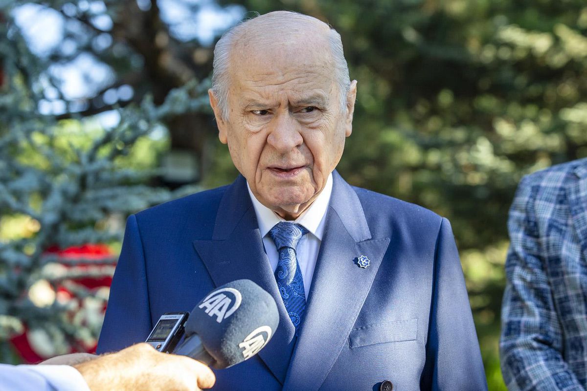 Devlet Bahçeli'den Gündeme Dair Önemli Mesajlar: Yasal Düzenlemeler, Anayasa ve Mekke Anlaşması