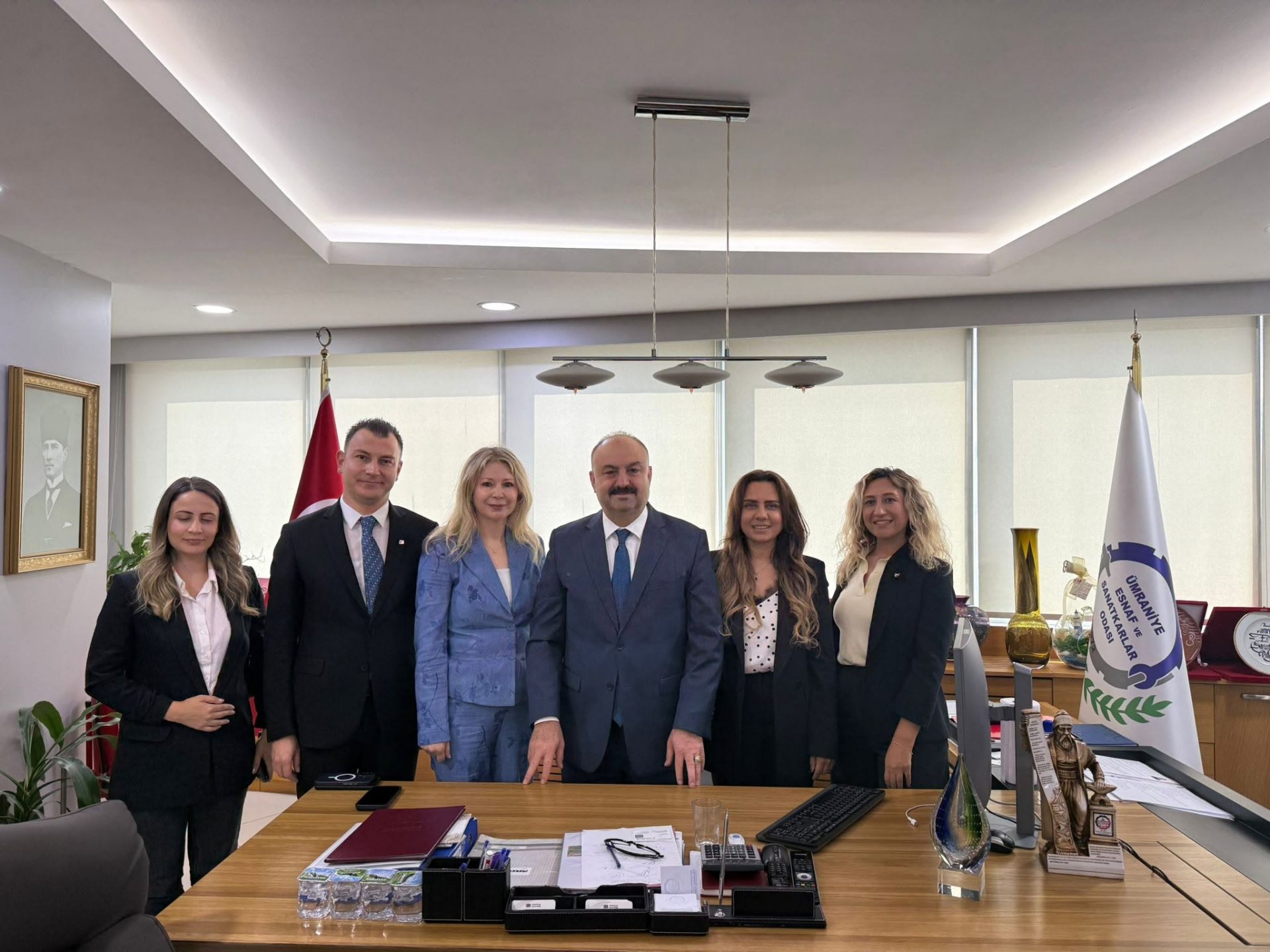 UEB İLE VAKIFBANK’TAN ESNAFA CAN SUYU OLABİLECEK ADIM: KRİTİK FİNANSMAN ZİRVESİ