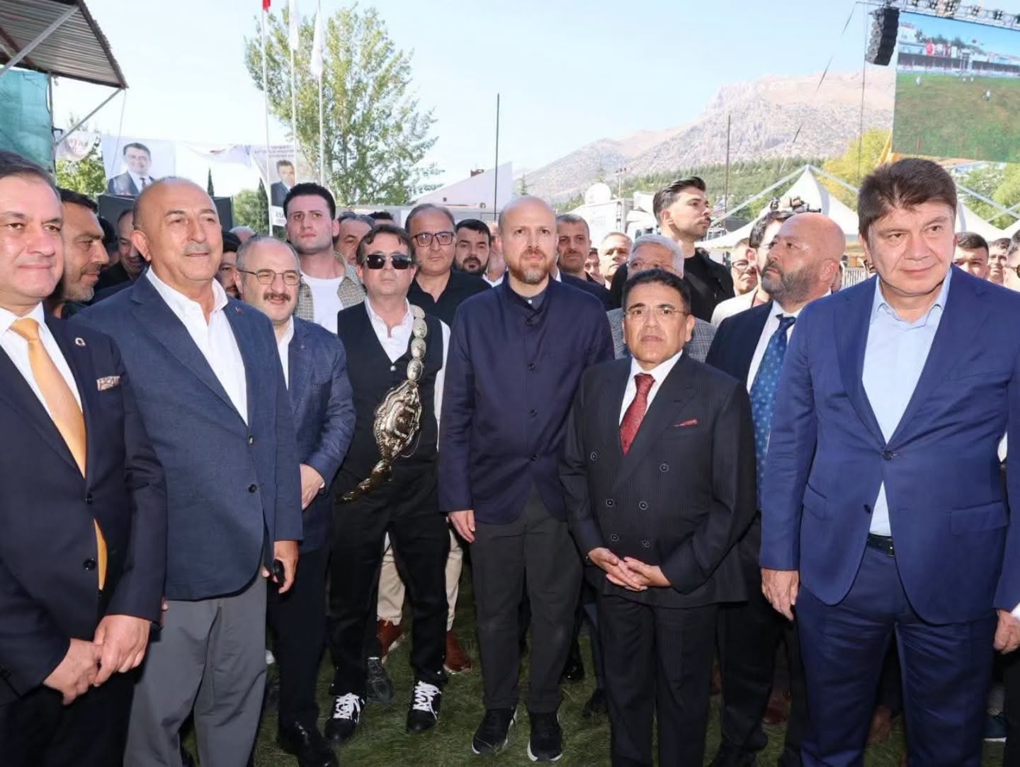 Bilal Erdoğan 674. Elmalı Yağlı Güreşleri'nde Açıklandı: "Ata Sporumuza İlgi Artıyor, Hedef Uluslararası Arena"