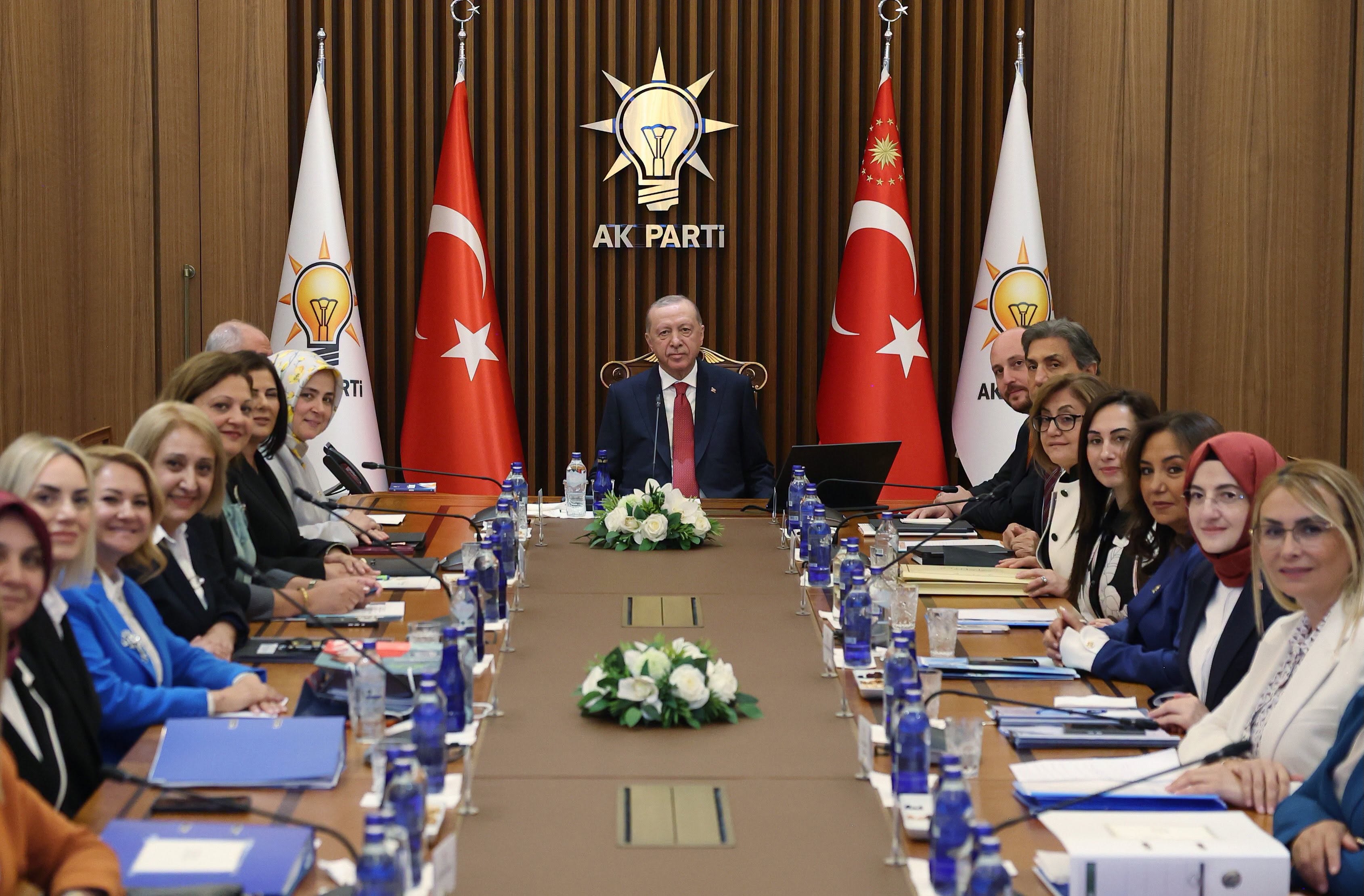 AK Parti Genel Merkezi’nde Kadın Belediye Başkanları Zirvesi