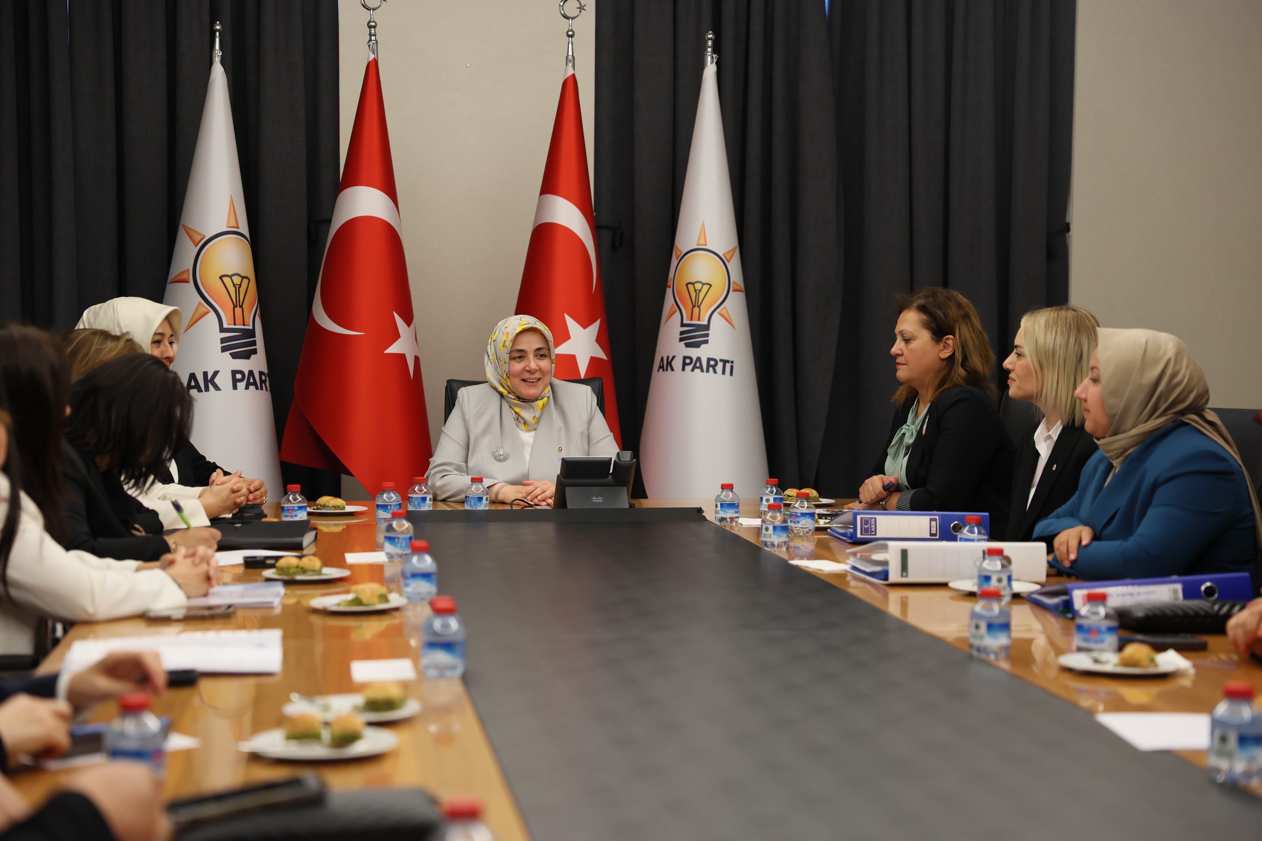 Genel Merkez’de Üst Düzey Buluşma: Kadın Belediye Başkanlarıyla Yerel Strateji İstişaresi