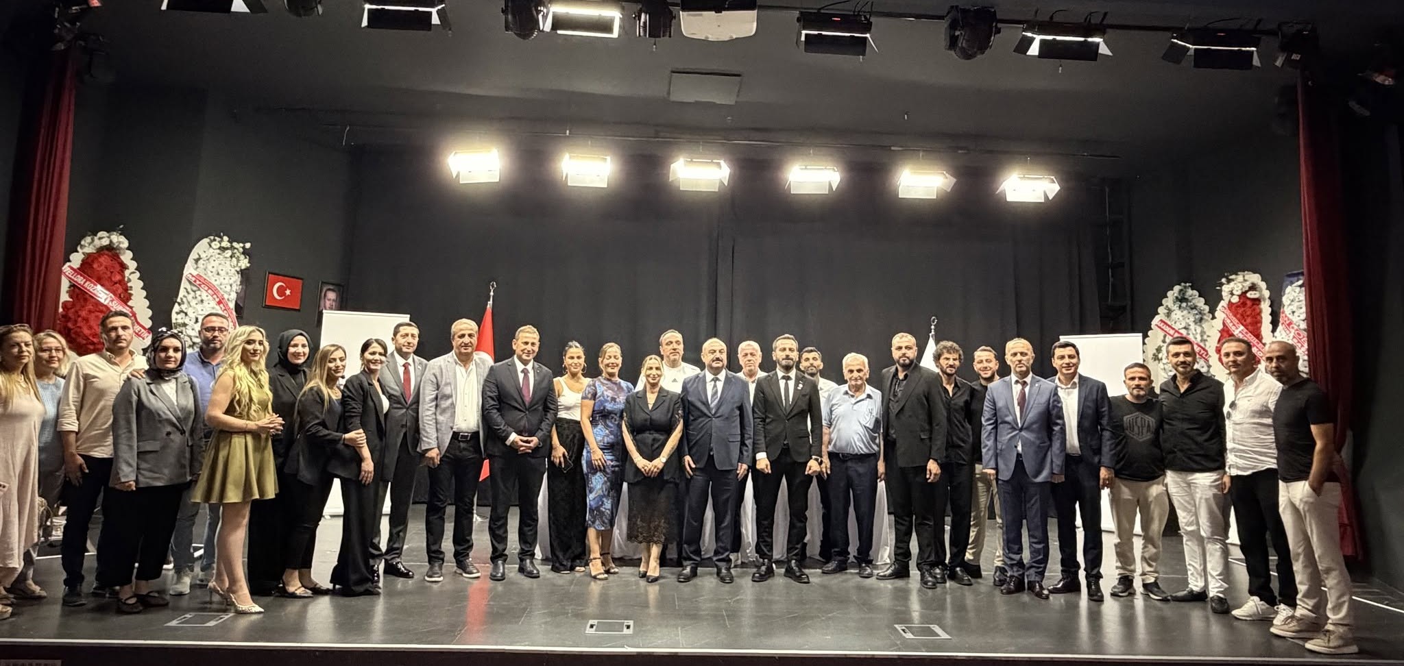 UEB Sakarya’da Tarihi Adım: 1. Olağan Genel Kurul Birlik ve Beraberlik İçerisinde Gerçekleştirildi