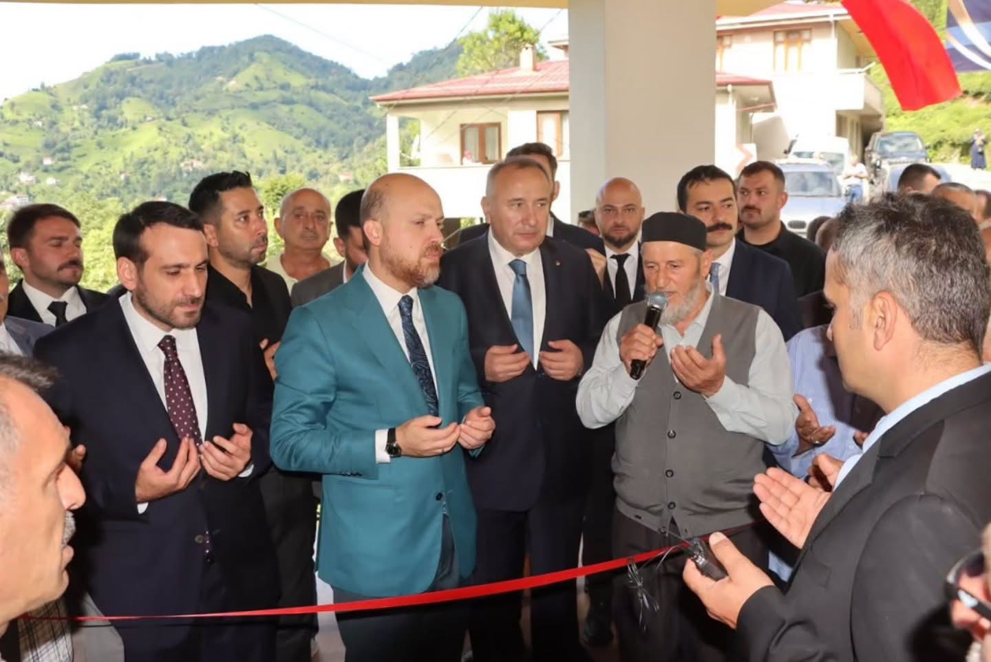 Necmeddin Bilal Erdoğan Rize’de Veliköy Köy Konağı’nın Açılışına Katıldı