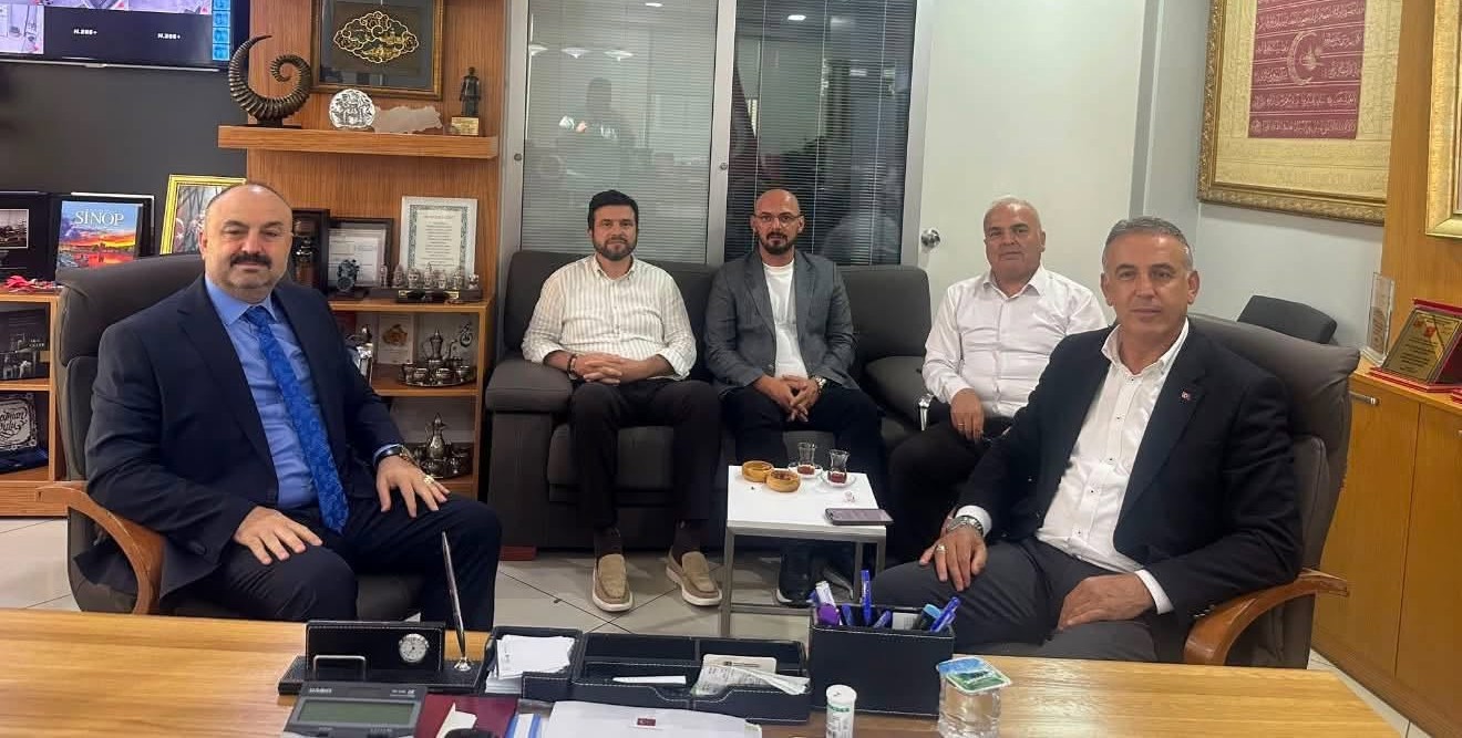 AK Parti Ümraniye İlçe Başkanlığı'ndan Esnaf Odası'na Ziyaret