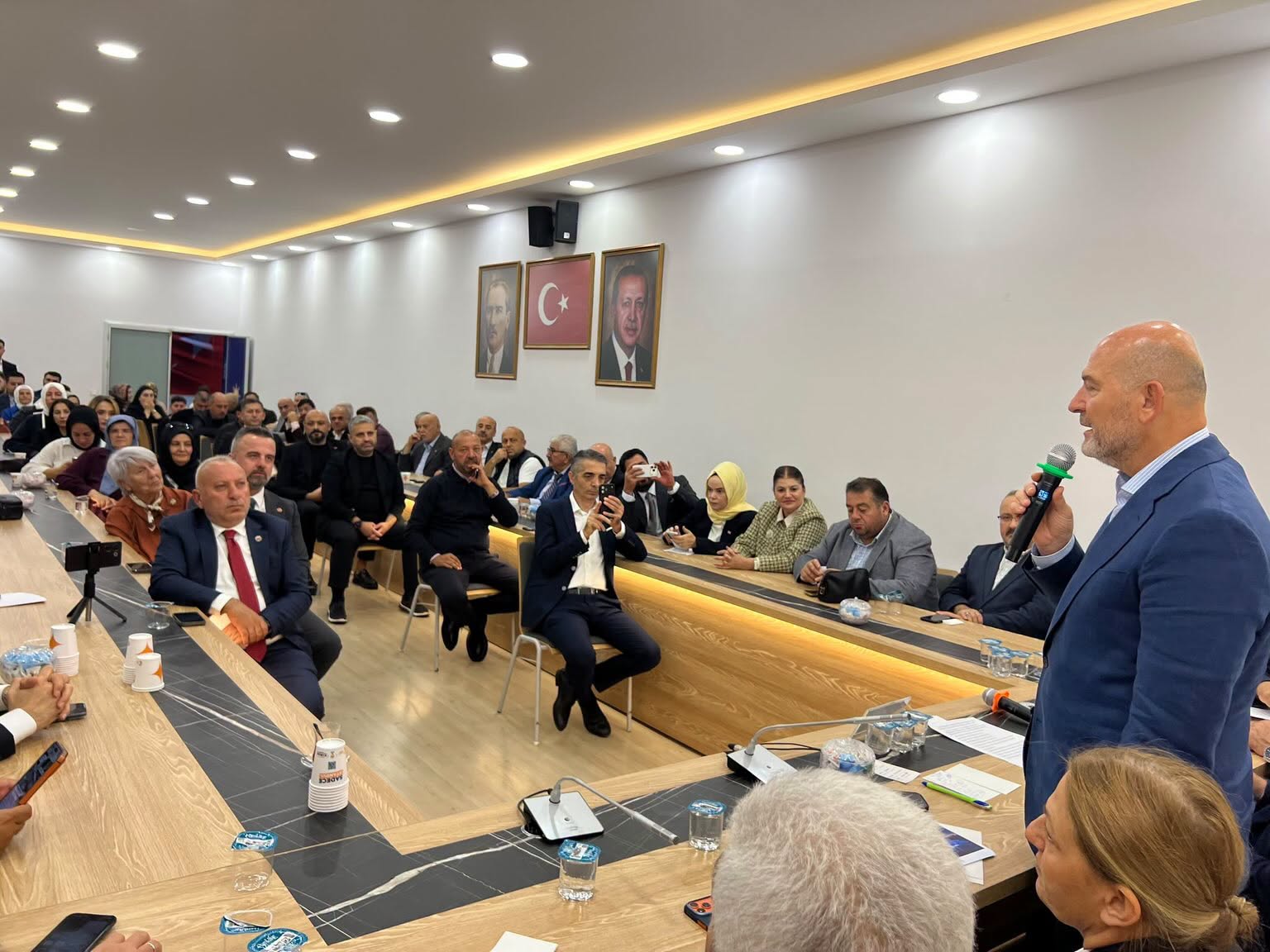 Süleyman Soylu Büyükçekmece'de AK Parti Teşkilatıyla Buluştu