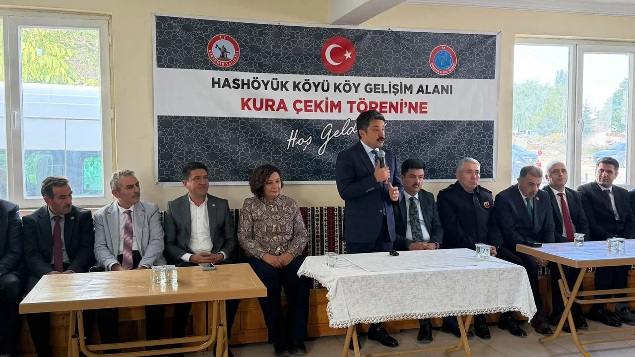 Hashöyük köyünde yeni yerleşim kurası çekildi: 46 hak sahibi tapusuna kavuştu
