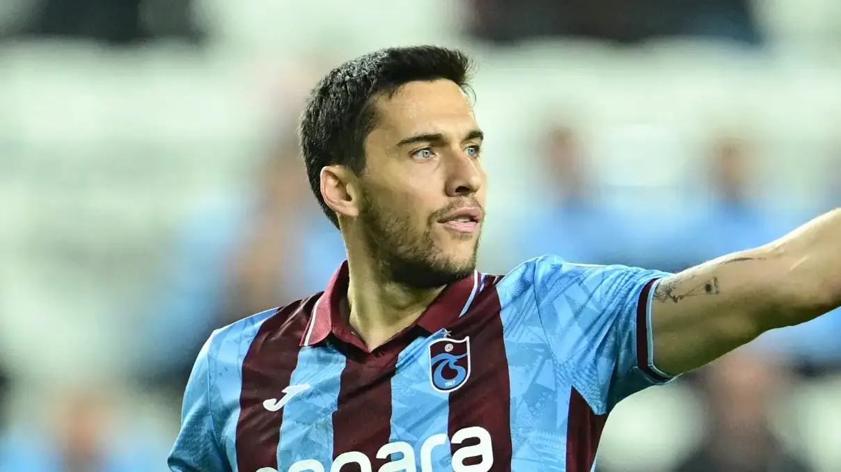 Trabzonspor’da Umut Nayir’e Veda Hazırlığı İddiası: Sözleşmesi 2027'de Bitiyor, Santrfor Sayısı Dörde Çıktı