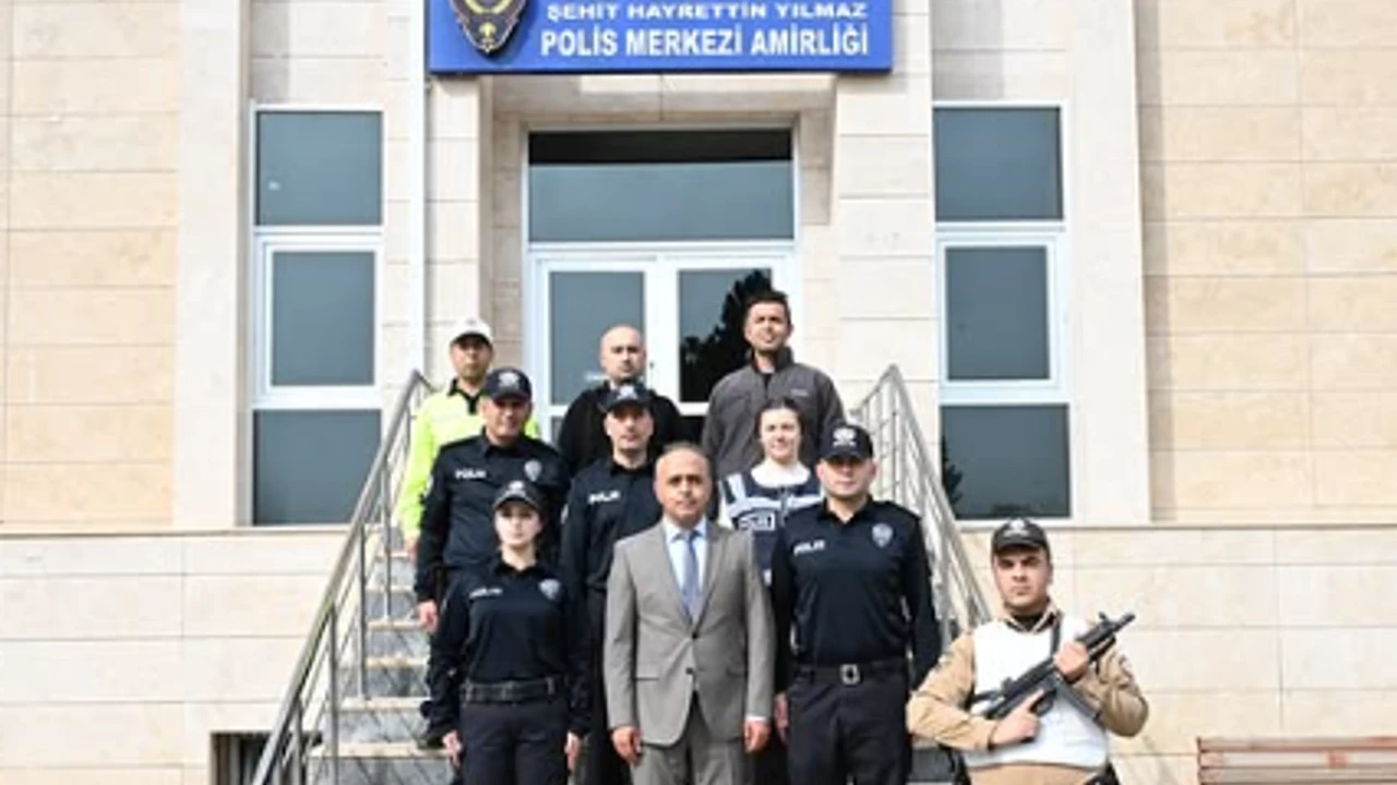 Boztepe Emniyeti’nde yeni isim: Başkomiser Ömer Sadık İsbir göreve başladı
